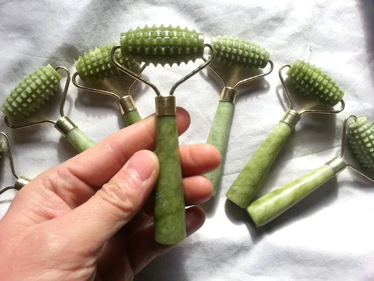 JadeGlow Roller™