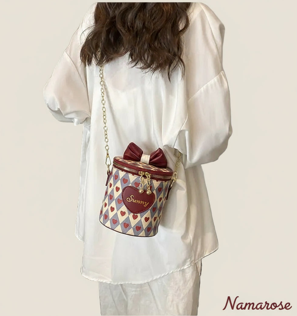 Contrast Chain Bucket Bag™