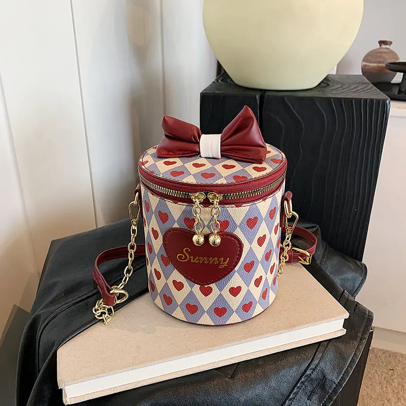Contrast Chain Bucket Bag™