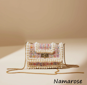 ChainLuxe™ Messenger Bag