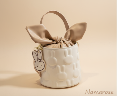 UrbanEase™ Bucket Bag