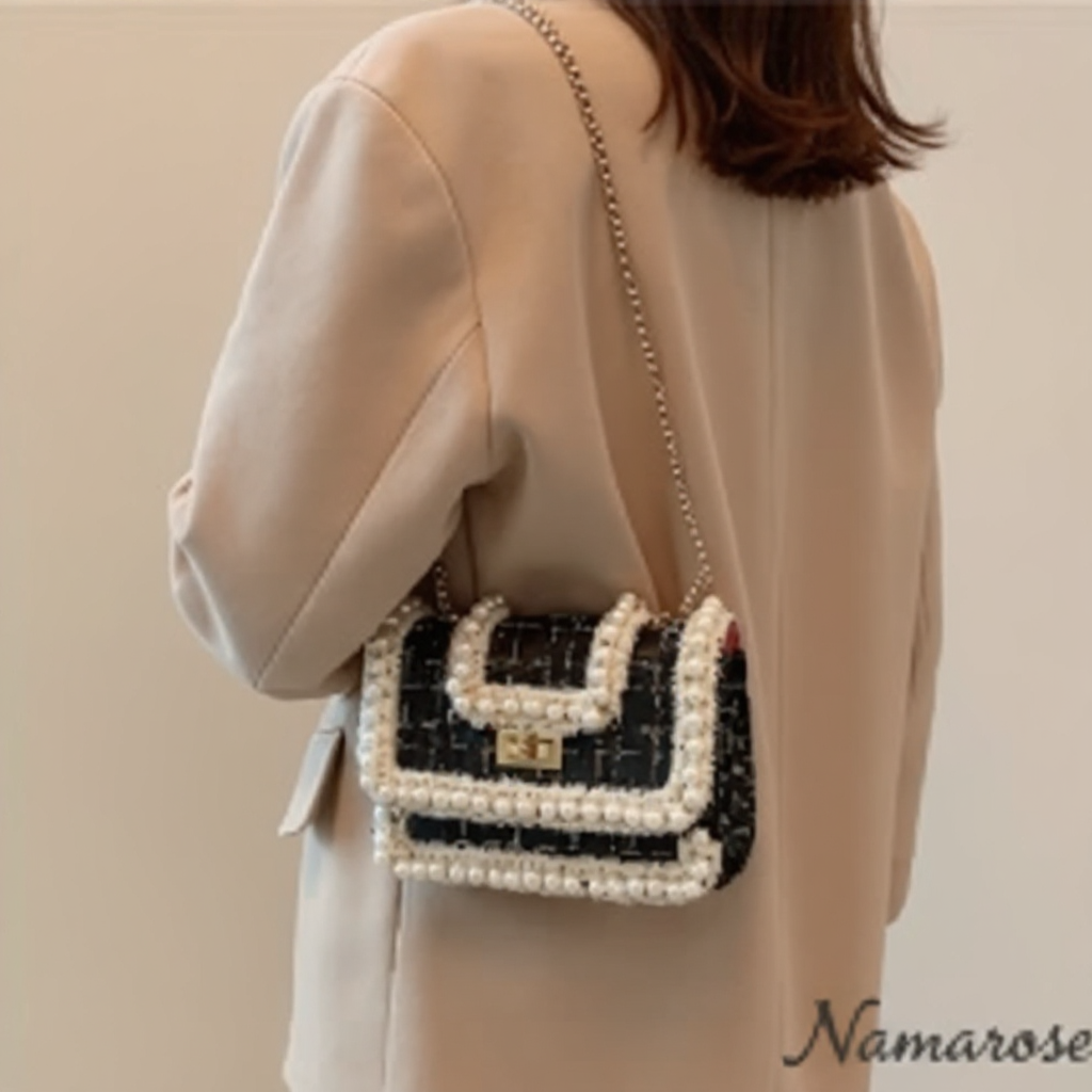 ChainLuxe™ Messenger Bag